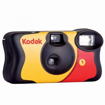 Camara Kodak Funsaver Desechable Analoga Rollo 35mm 27 Exp 