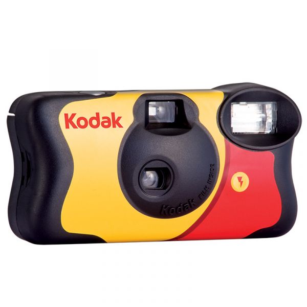 Camara Kodak Funsaver Desechable Analoga Rollo 35mm 27 Exp